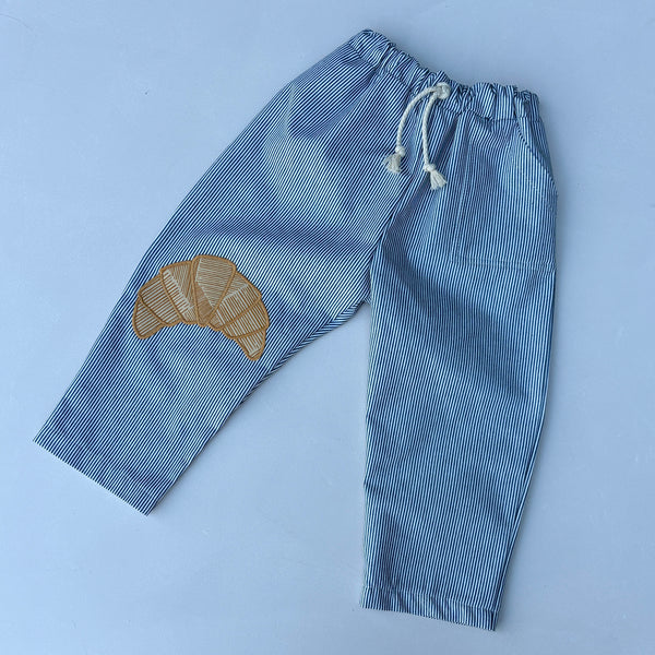 Croissant denim pants