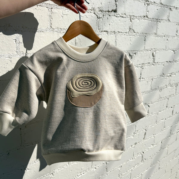 Cinnamon scroll sweatshirt - oatmeal marle