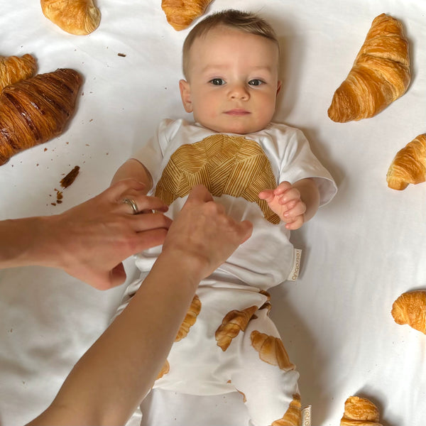 CROISSANT baby tee - white