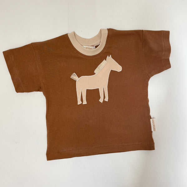 Wild Brumbies tee in toffee- sizes 1-5