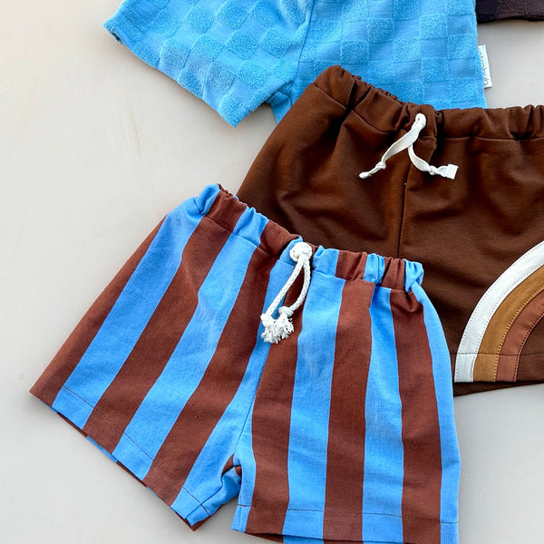 vertical STRIPE shorts