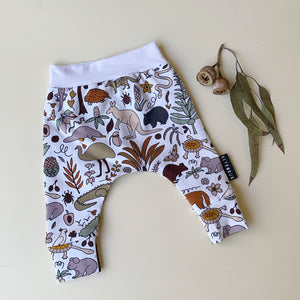 KOALA BUSHLAND harem leggings white